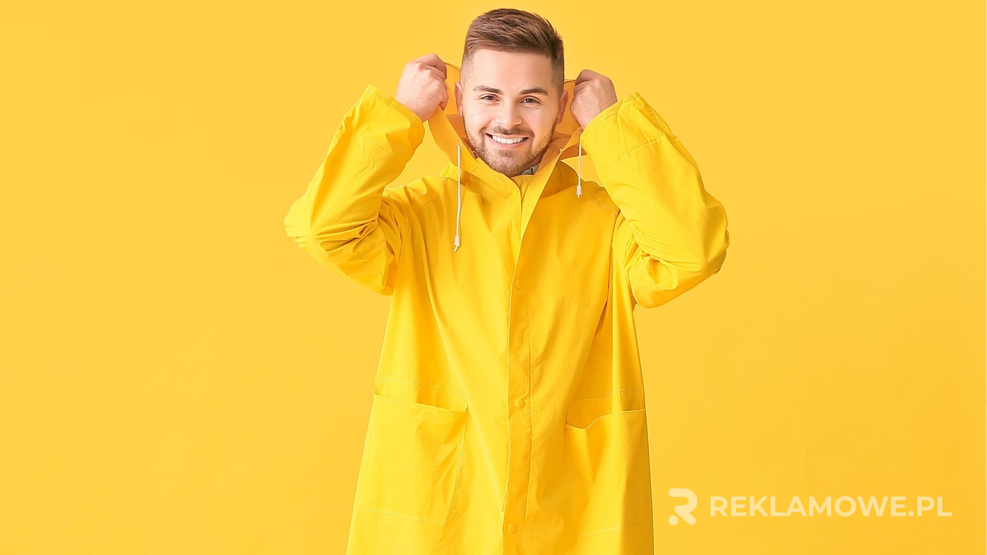 Peleryny reklamowe na targach branżowych